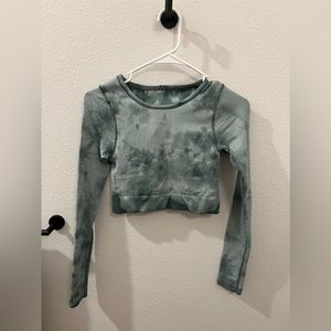 Green cropped workout shirt - Size 4 - Lululemon